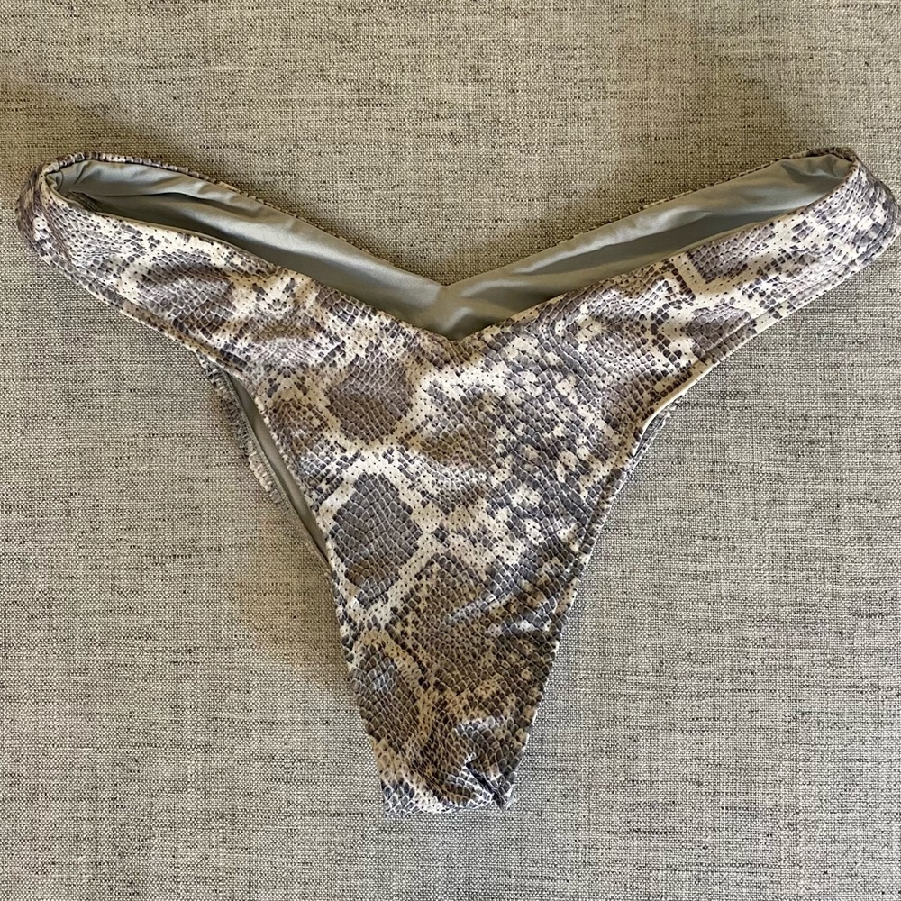 Frankie’s Bikini Bottom in Python